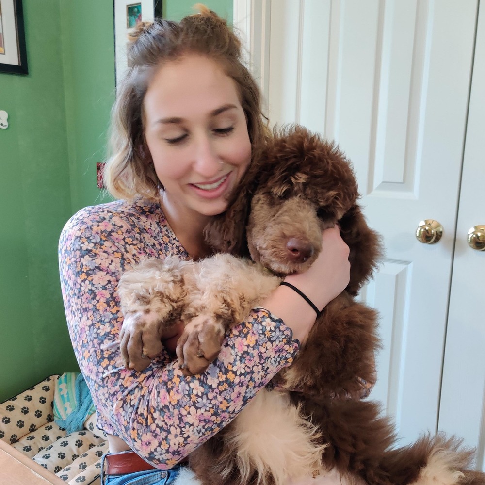 Meet your Posher, Carly